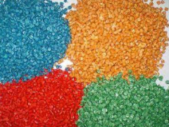 小型塑料顆粒生產設備 回收的塑料顆粒有市場